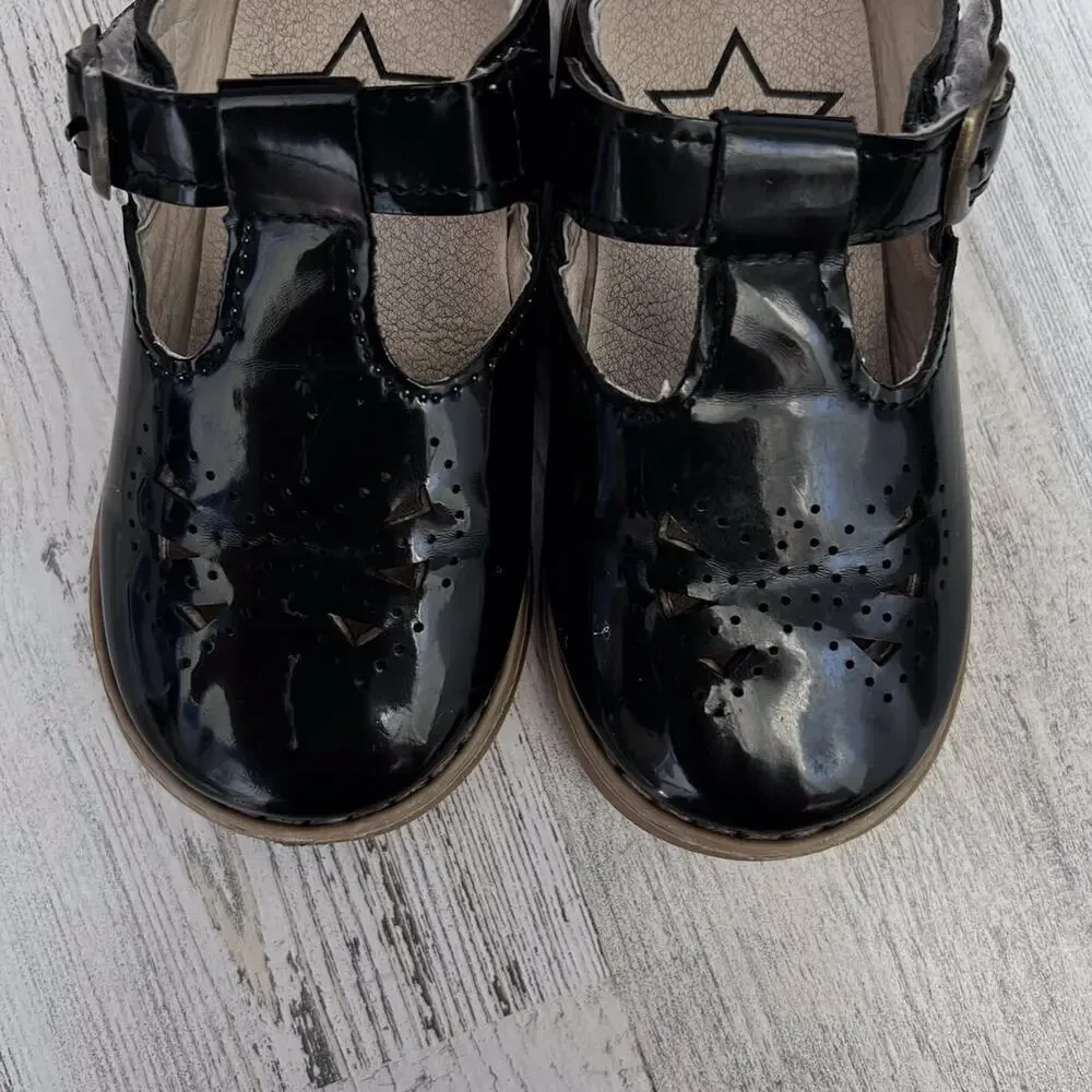 MG Baby Black T-Strap Patent Leather Mary Jane Shoes 5